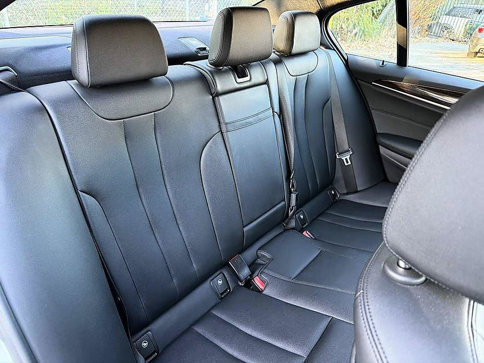 Used 2019 BMW 530i RWD image 21
