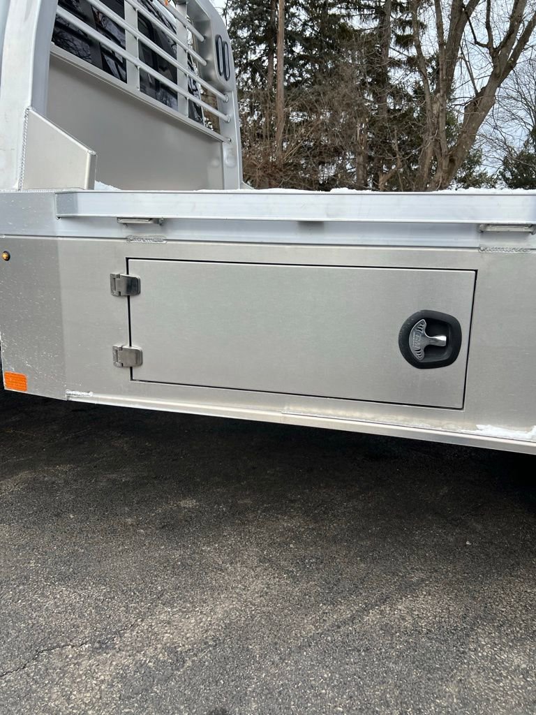 New 2026 Ford F550 4x4 Crew Cab image 10