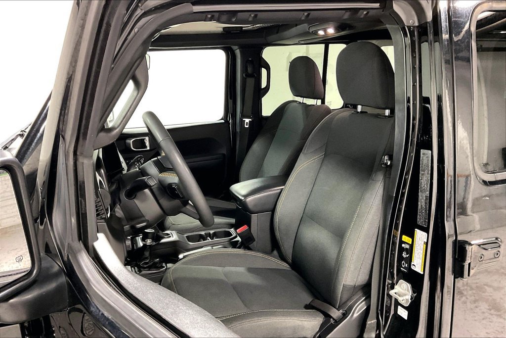 Used 2024 Jeep Wrangler Unlimited Sport AWD/4WD image 31