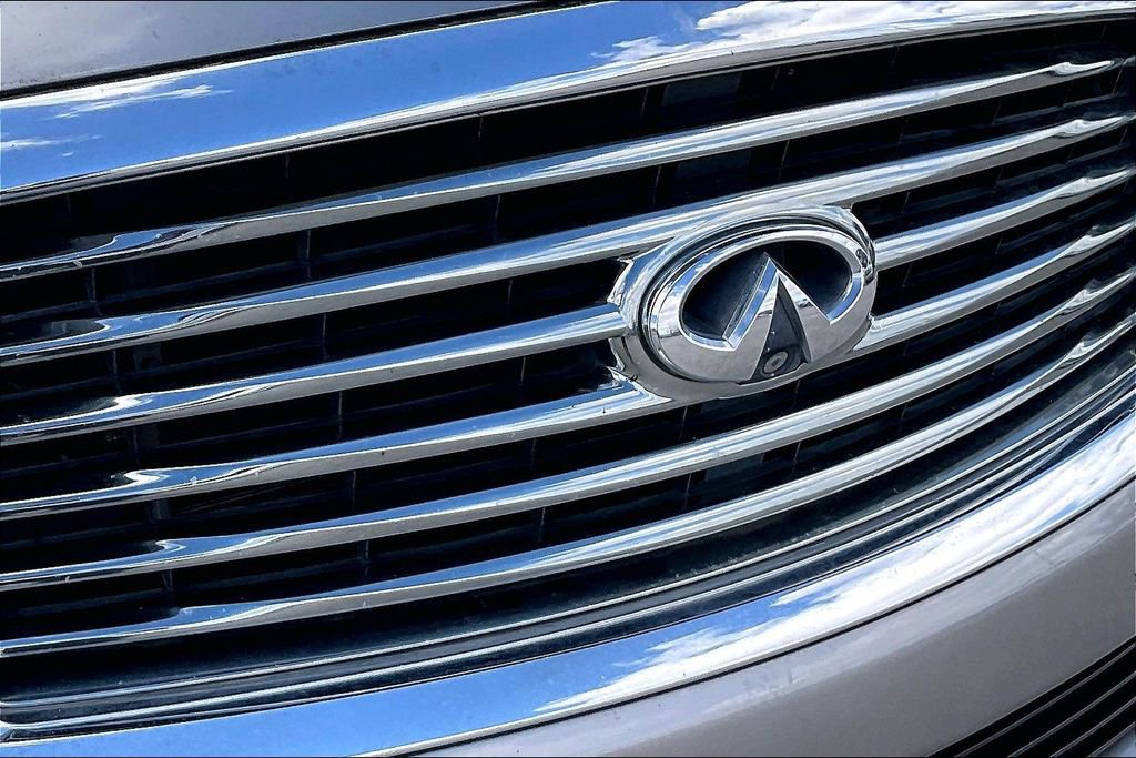 Used 2012 INFINITI QX56 4WD w/ Deluxe Touring Pkg image 34