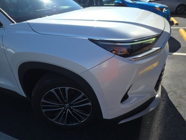 Used 2024 Toyota Grand Highlander AWD Hybrid image 10