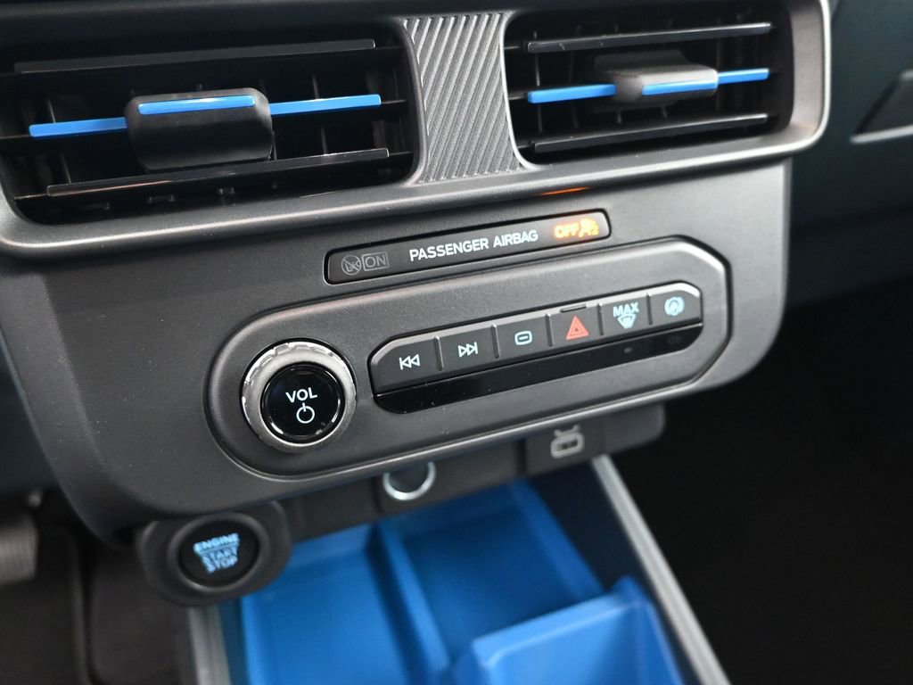 New 2026 Ford Maverick XLT image 15