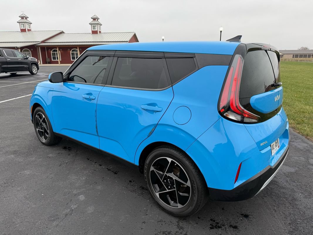 Used 2023 Kia Soul EX image 6
