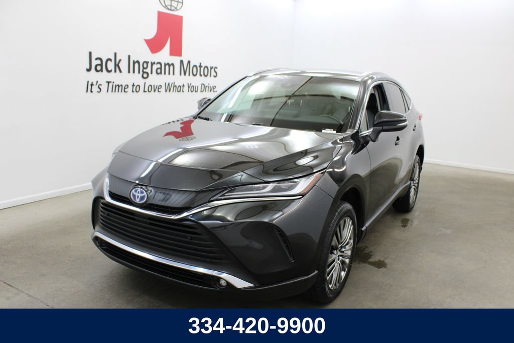 Used 2024 Toyota Venza XLE