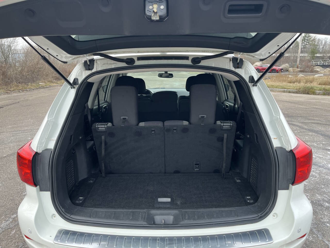 Used 2017 Nissan Pathfinder SV w/ Cargo Package image 14