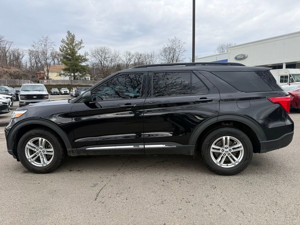 Used 2021 Ford Explorer XLT image 11