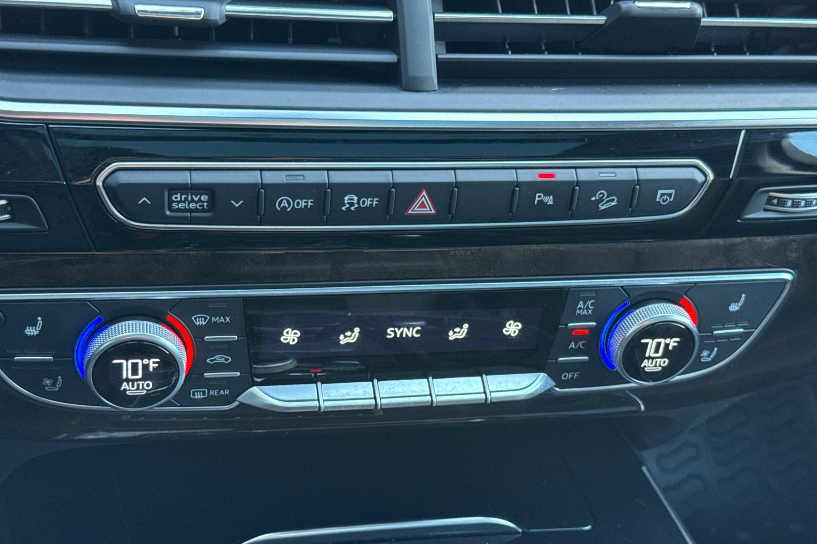 Used 2018 Audi Q7 3.0T Prestige image 26