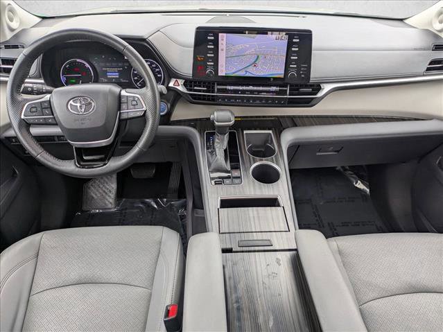 Certified 2022 Toyota Sienna Limited image 18