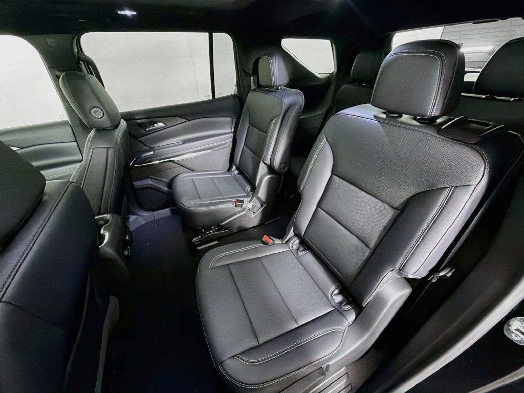New 2027 Chevrolet Traverse LT w/ Sun and Wheel Package AWD/4WD image 25