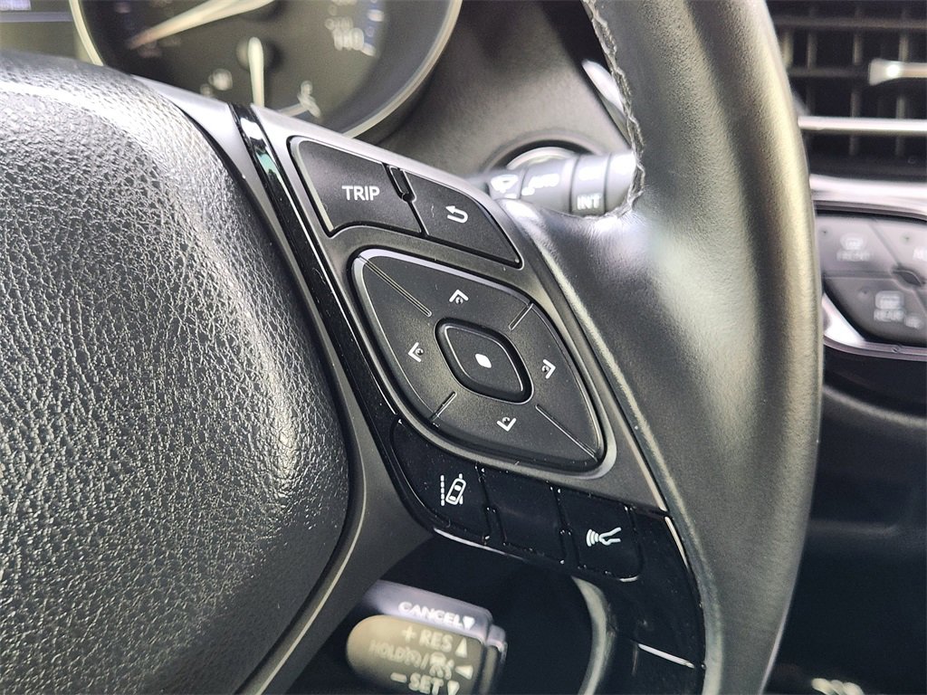 Used 2019 Toyota C-HR Limited image 31