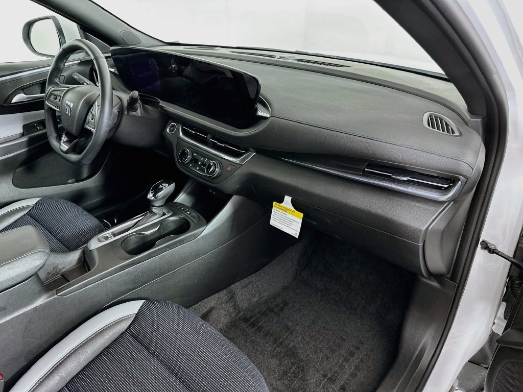 Used 2024 Buick Envista Preferred w/ Convenience I Package FWD image 34