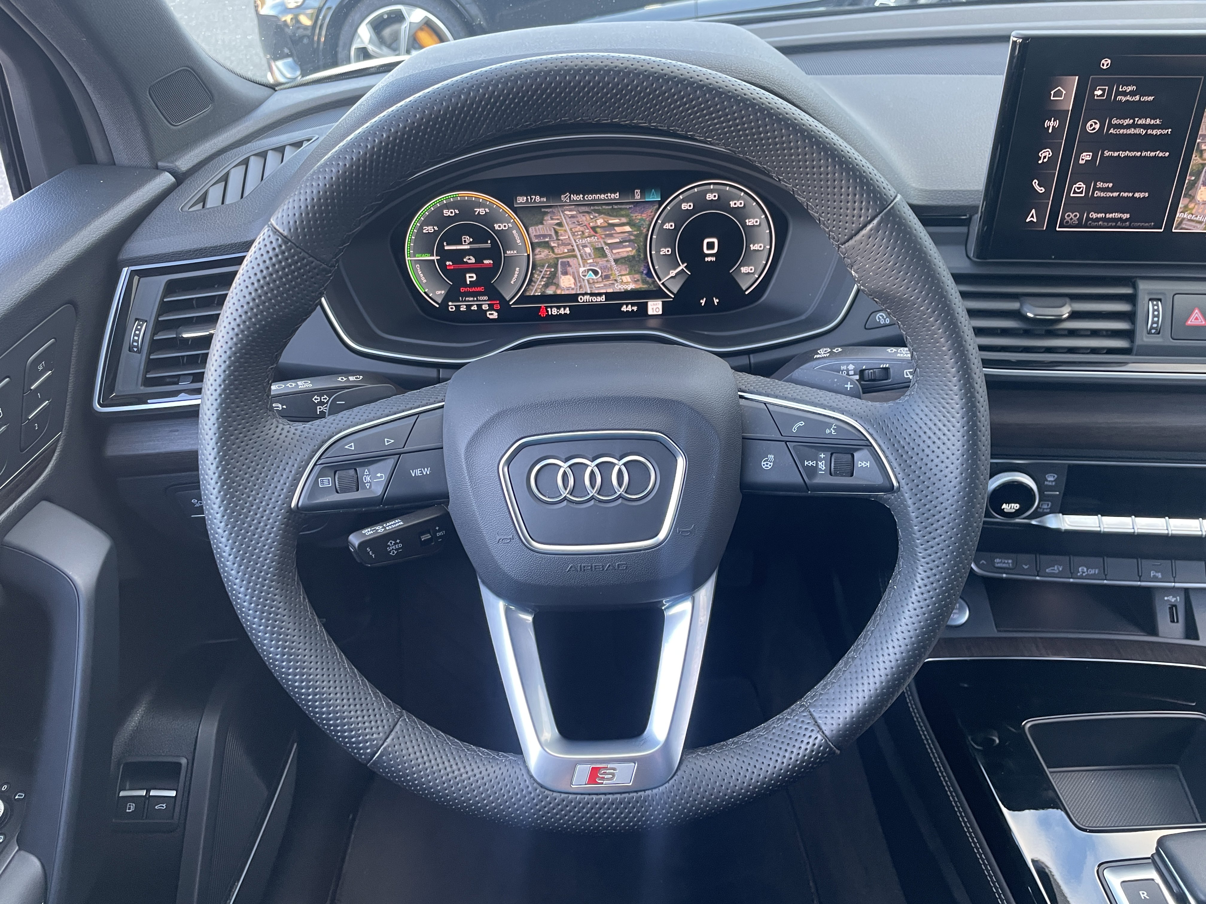 Certified 2025 Audi Q5 e Premium Plus w/ Premium Plus Package AWD/4WD image 9