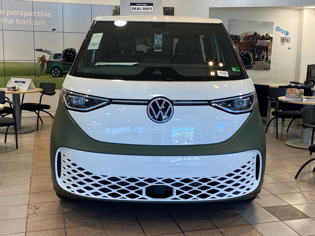 New 2025 Volkswagen ID. Buzz Pro S image 3