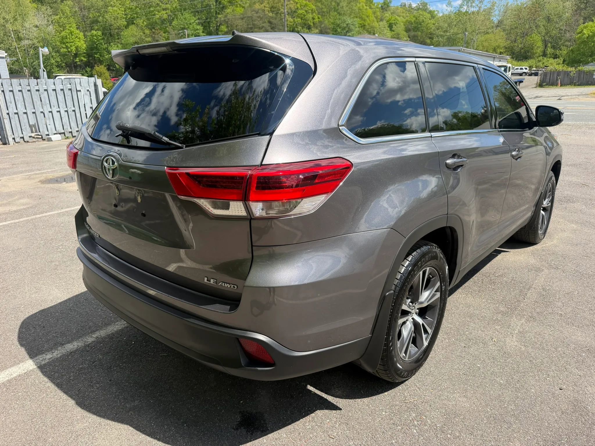 Used 2019 Toyota Highlander Plus image 8