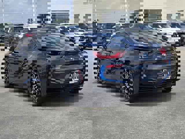 Used 2016 BMW i8 image 4
