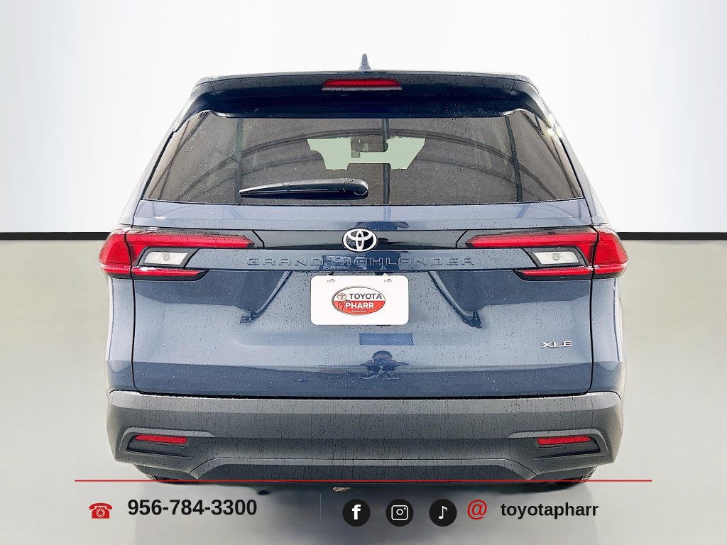 New 2026 Toyota Grand Highlander FWD image 6