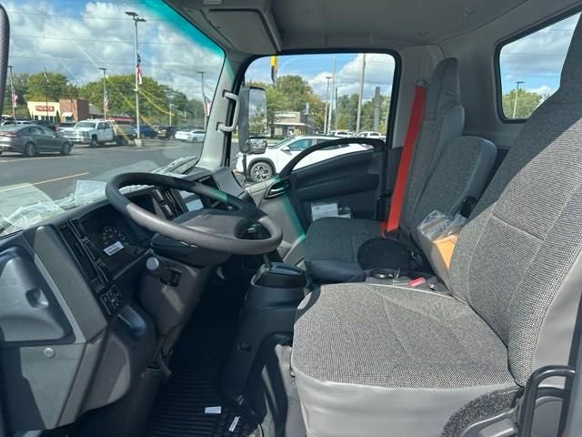 New 2024 Chevrolet Low Cab Forward image 9