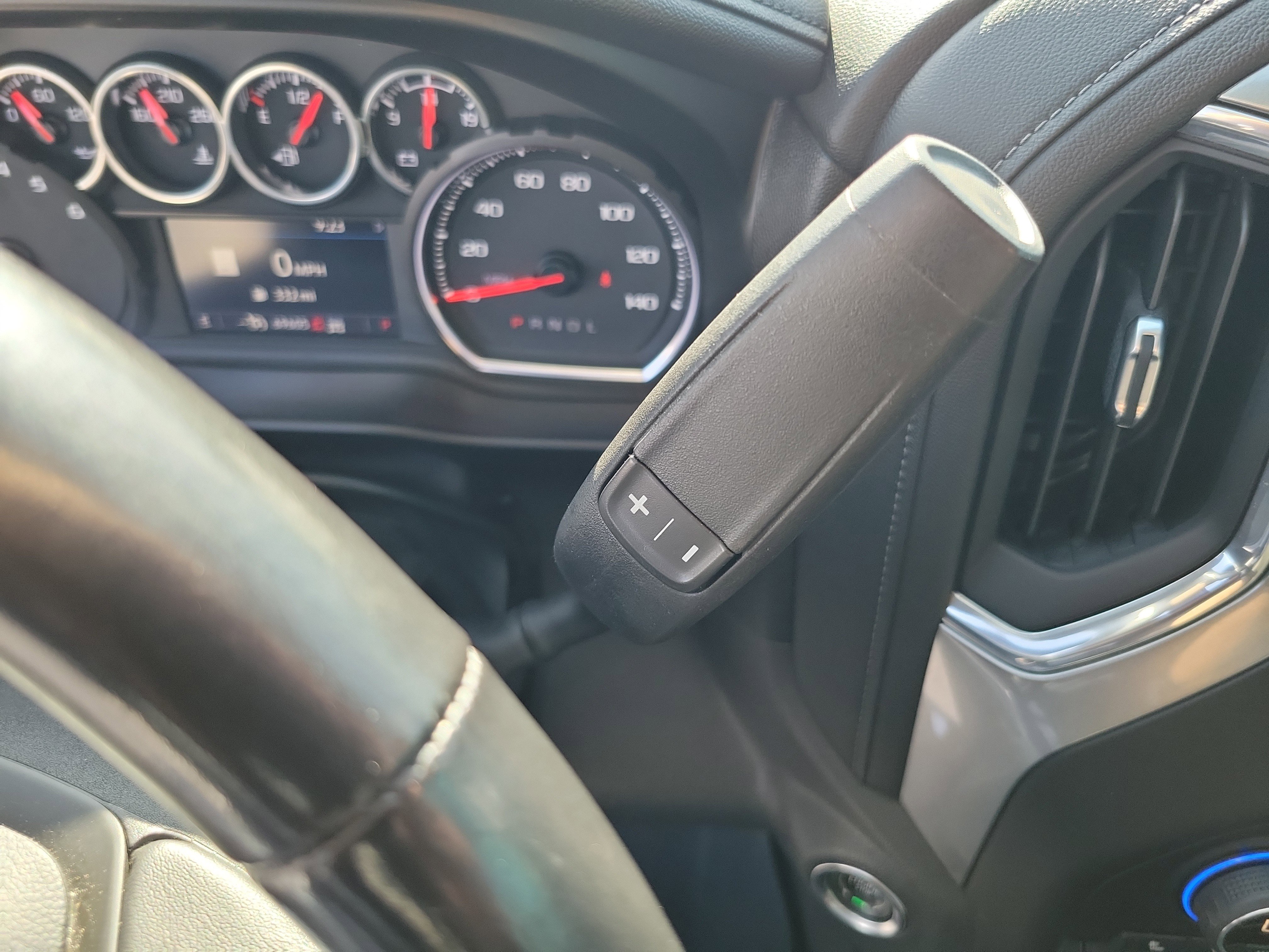 Used 2021 Chevrolet Silverado 1500 LTZ w/ LTZ Convenience Package II AWD/4WD image 32
