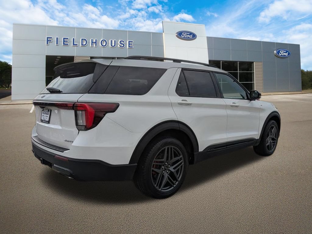 Used 2025 Ford Explorer ST-Line w/ ST-Line Street Pack AWD/4WD image 14