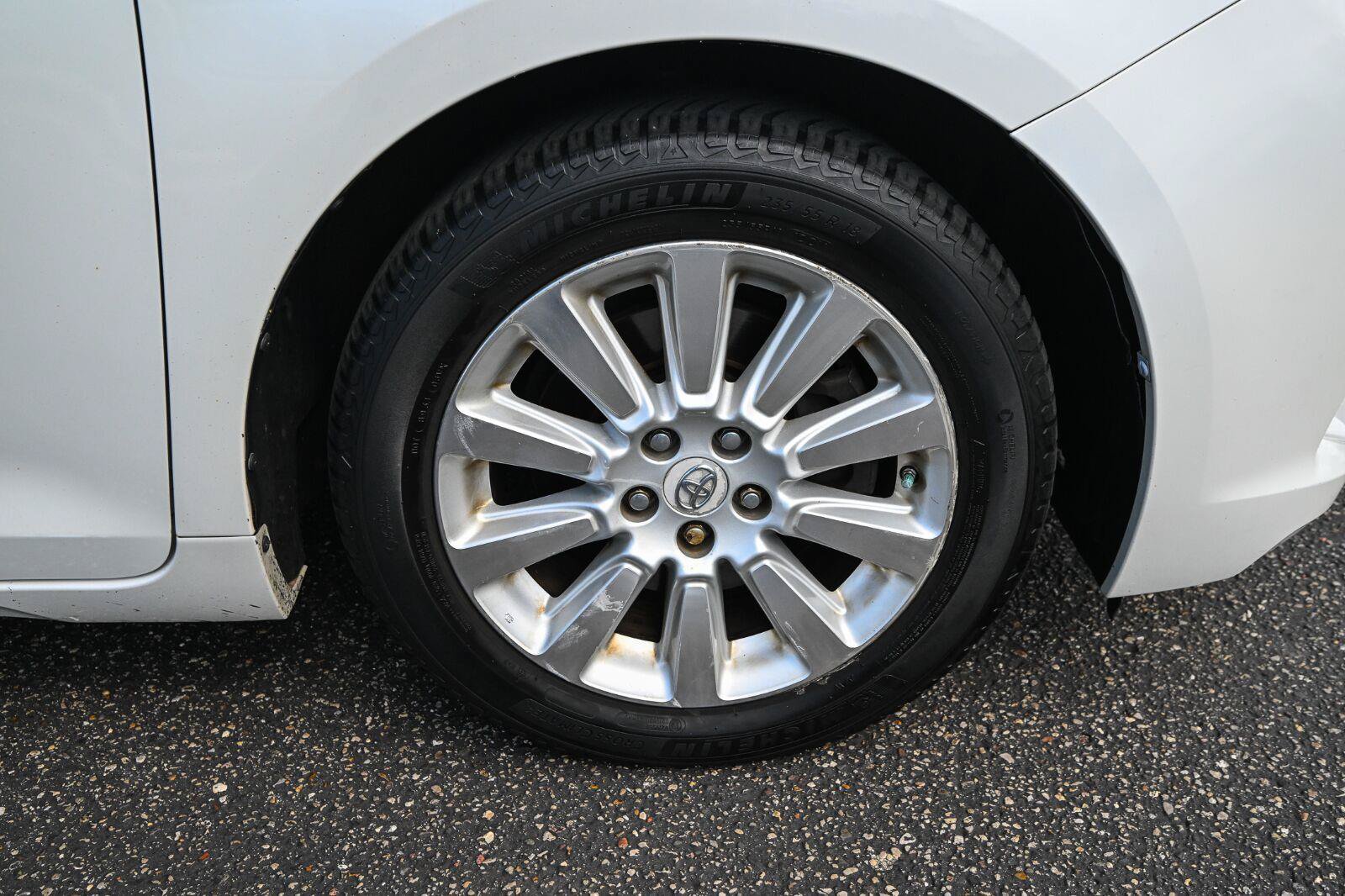 Used 2011 Toyota Sienna Limited w/ Premium Pkg FWD image 15