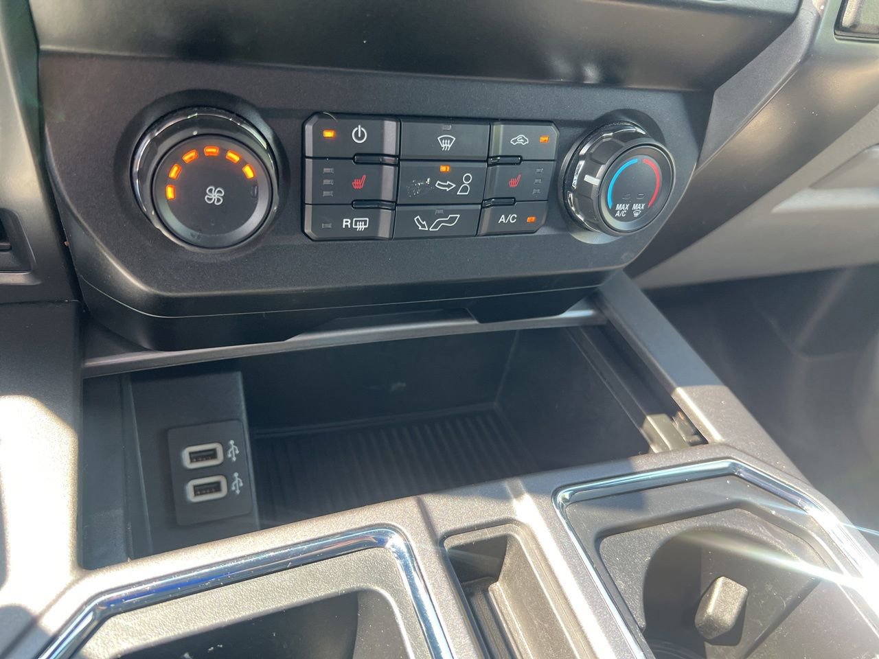 Used 2020 Ford F150 XLT w/ Equipment Group 302A Luxury RWD image 29