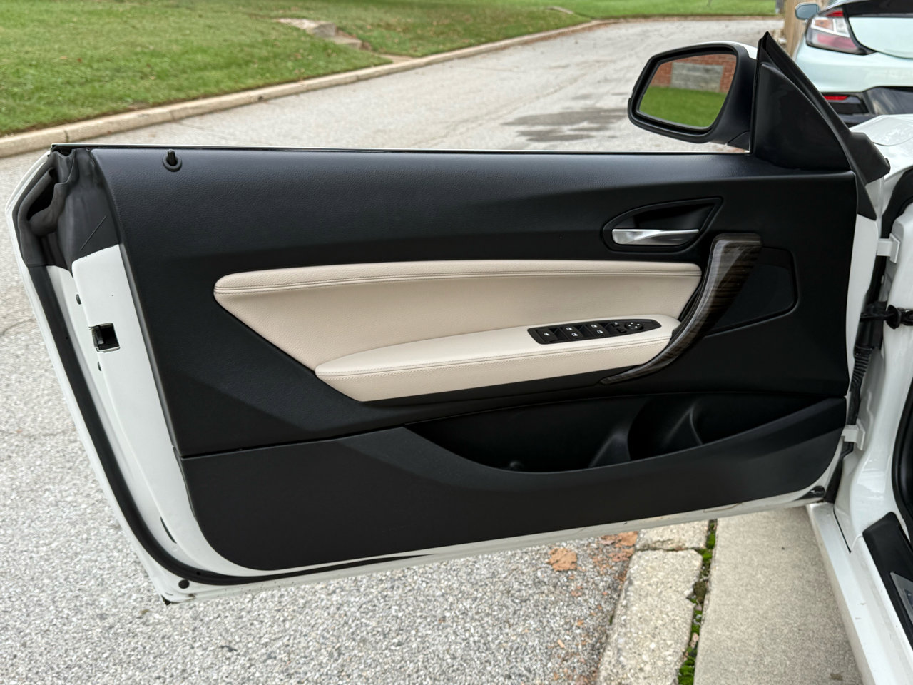 Used 2016 BMW 228i Convertible w/ Premium Package image 28