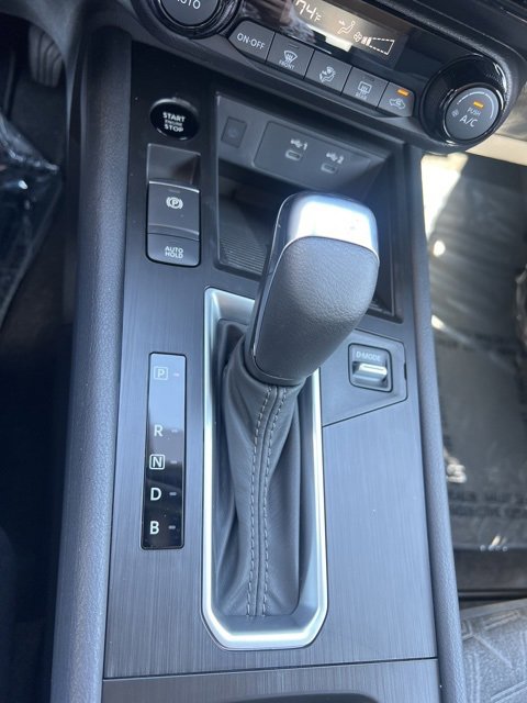 New 2026 Nissan Kicks SV image 14