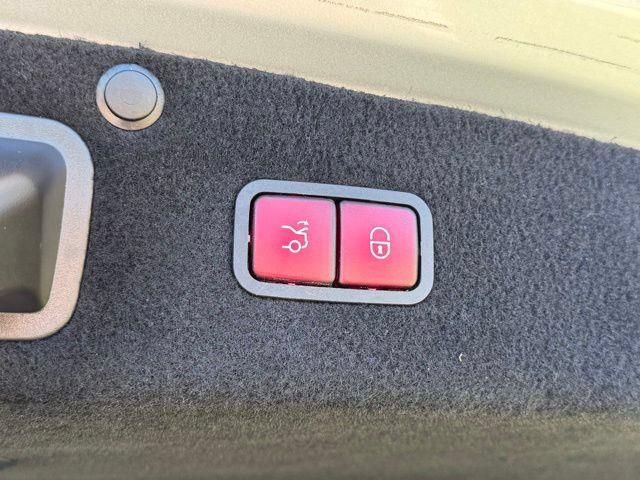 Used 2019 Mercedes-Benz S 450 Sedan image 12