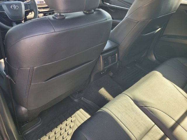 Used 2025 Toyota Camry XSE FWD image 12