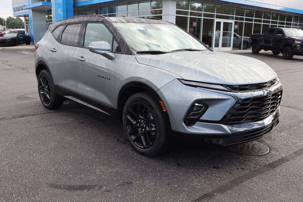 New 2026 Chevrolet Blazer RS w/ Driver Confidence II Package AWD/4WD image 2