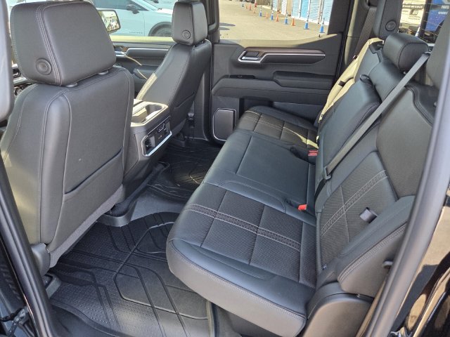 New 2026 Chevrolet Silverado 1500 High Country w/ High Country Premium Package AWD/4WD image 7