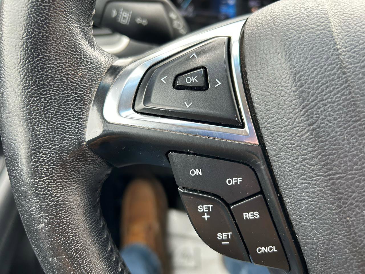 Used 2019 Ford Edge SEL w/ Equipment Group 201A image 18