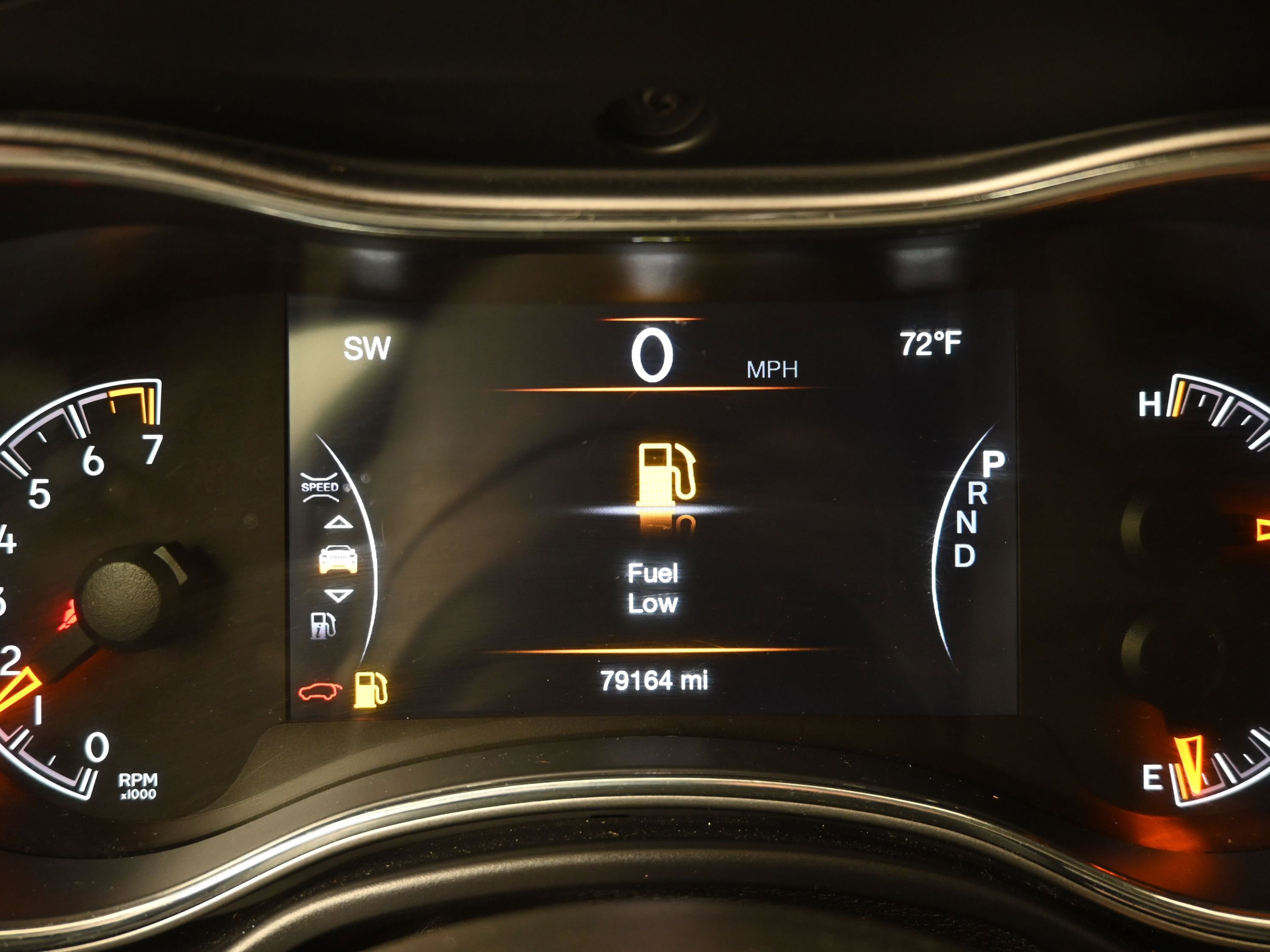 Used 2018 Jeep Grand Cherokee Limited image 12