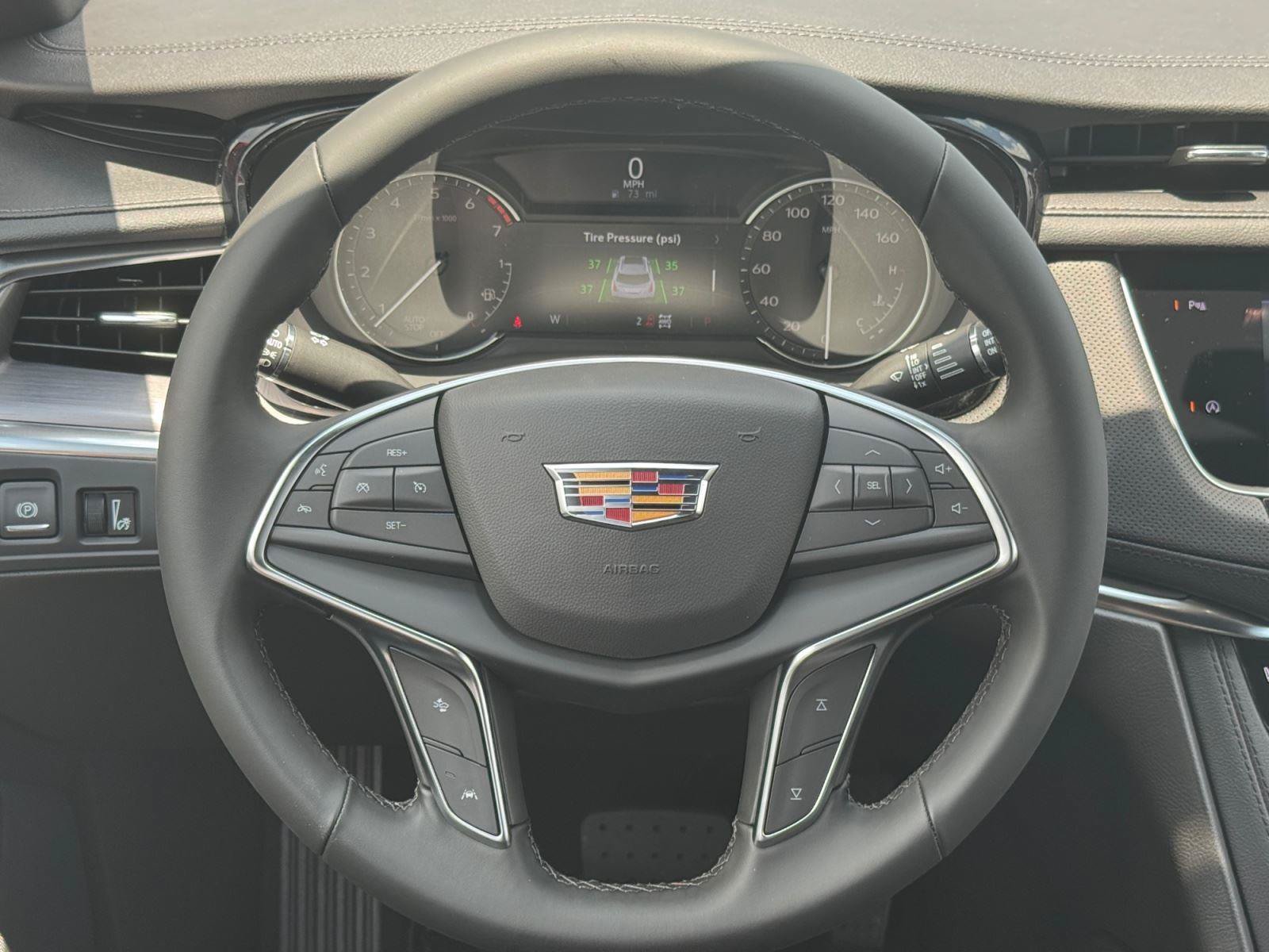 New 2026 Cadillac XT5 Luxury AWD/4WD image 15