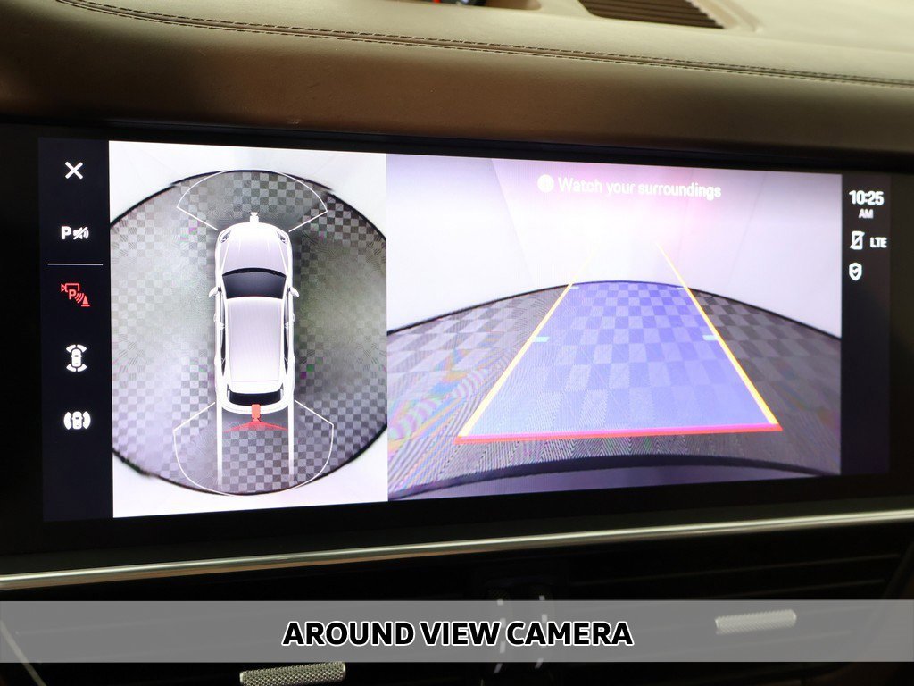 Used 2023 Porsche Cayenne Platinum Edition image 6