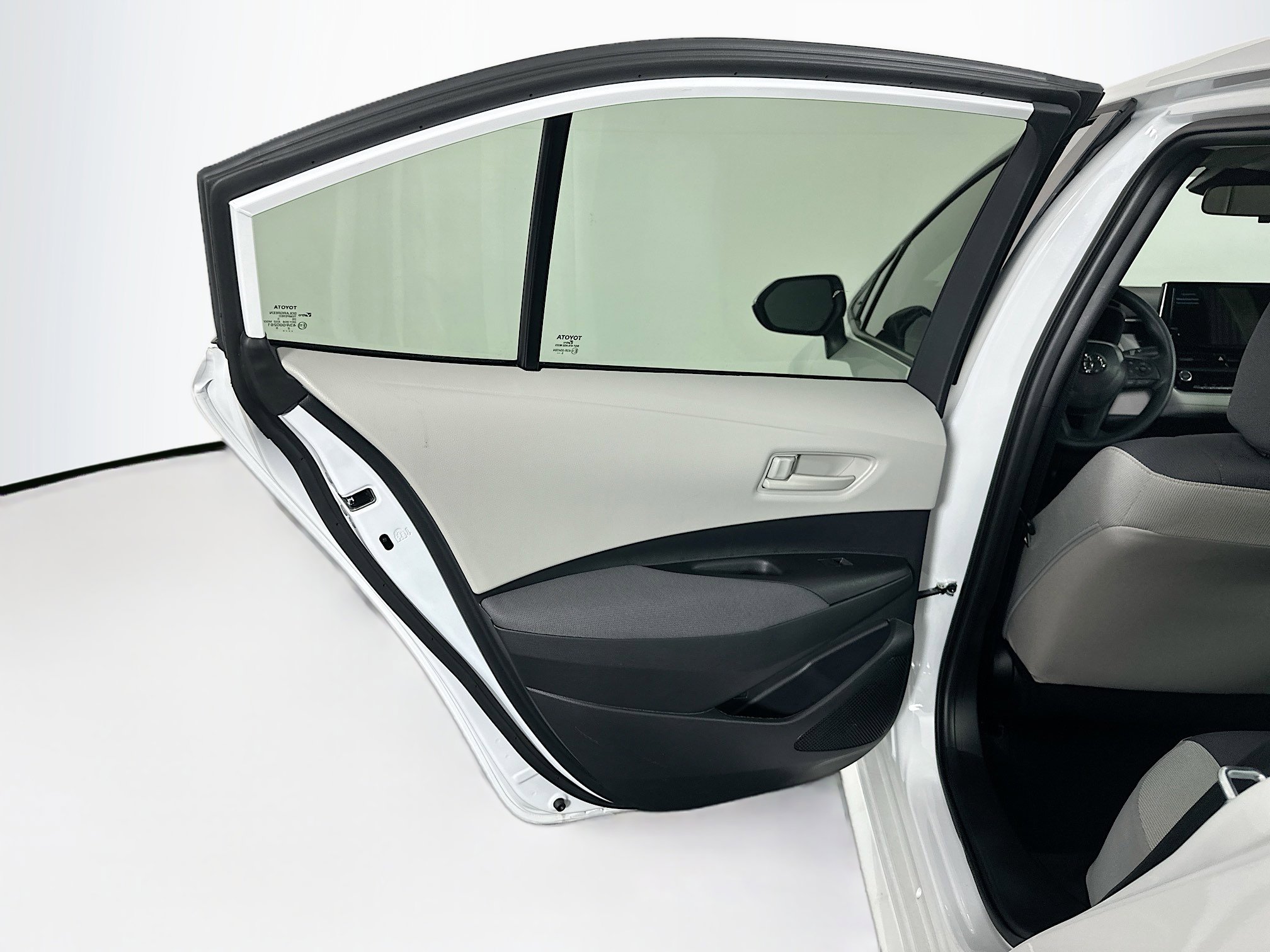 Used 2026 Toyota Corolla LE image 26