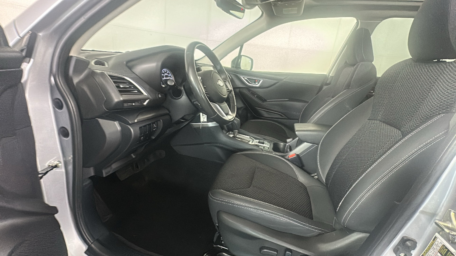 Used 2019 Subaru Forester Premium w/ Popular Package #1 AWD/4WD image 12