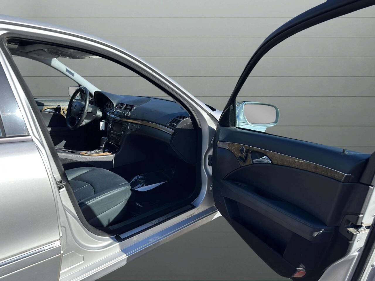 Used 2007 Mercedes-Benz E 350 4MATIC Sedan w/ Premium Pkg 1 image 18