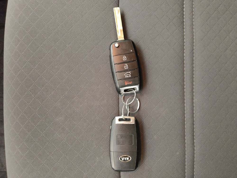 Used 2017 Kia Sorento FWD w/ LX Convenience Package image 32