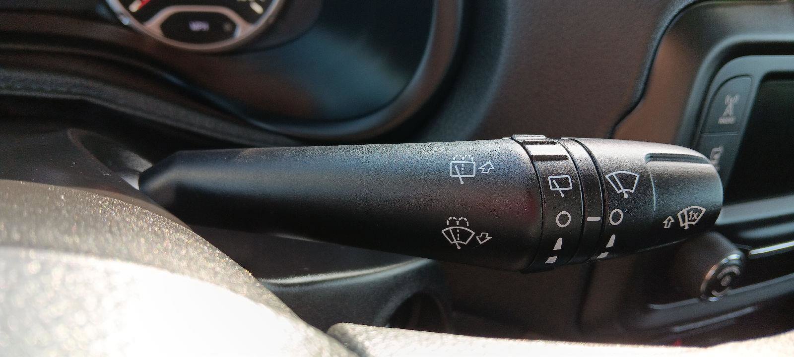 Used 2019 Jeep Renegade Sport image 13