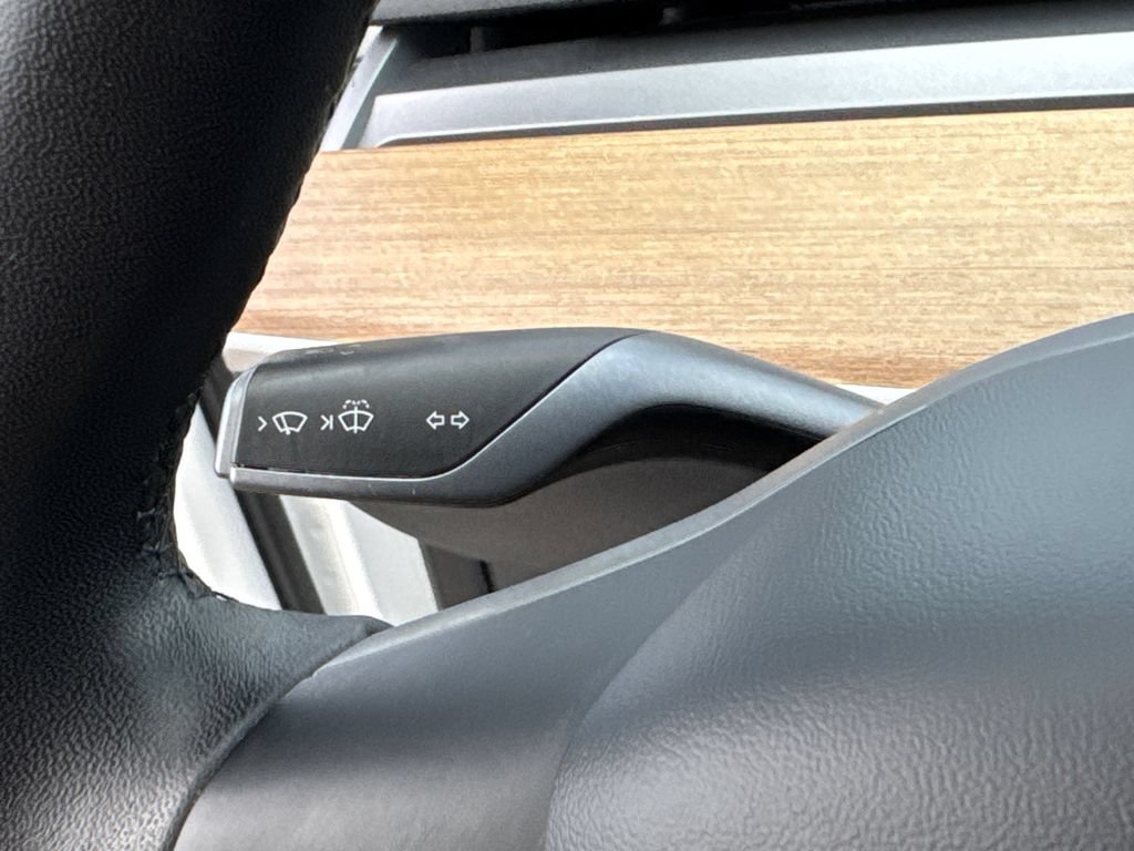 Used 2020 Tesla Model Y Long Range AWD/4WD image 29