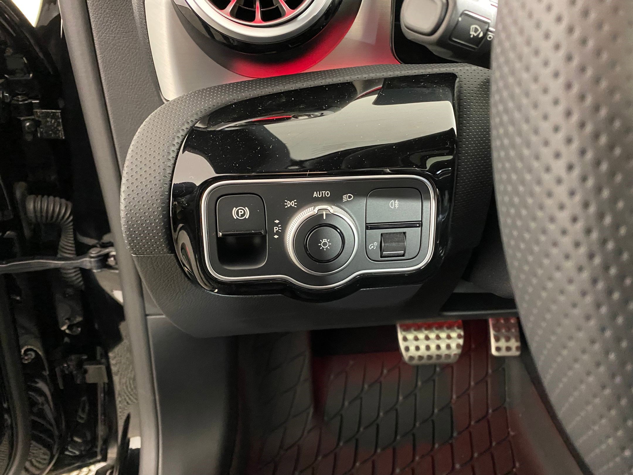 New 2026 Mercedes-Benz CLA 250 4MATIC image 18