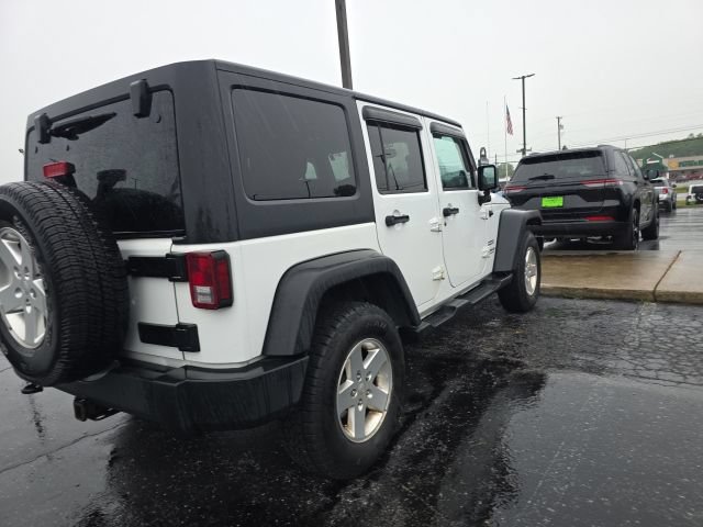 Used 2013 Jeep Wrangler Unlimited Sport AWD/4WD image 2