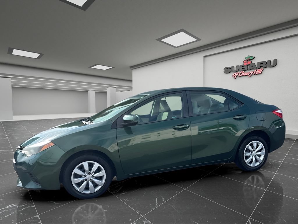 Used 2014 Toyota Corolla LE FWD image 6