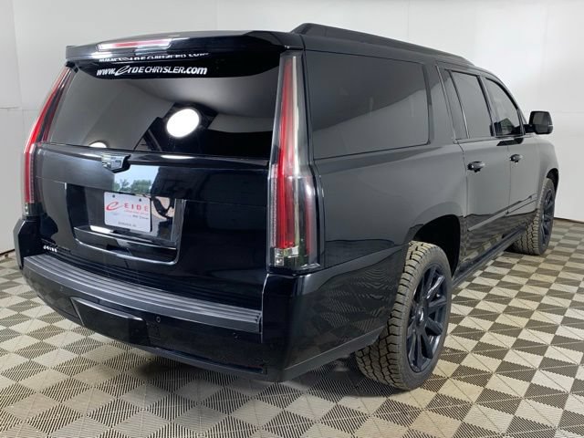 Used 2016 Cadillac Escalade ESV Premium AWD/4WD image 18