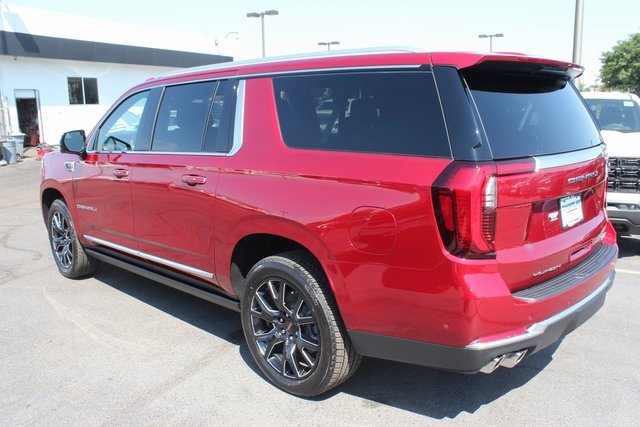 New 2025 GMC Yukon XL Denali w/ Sun & Power Step Package image 13