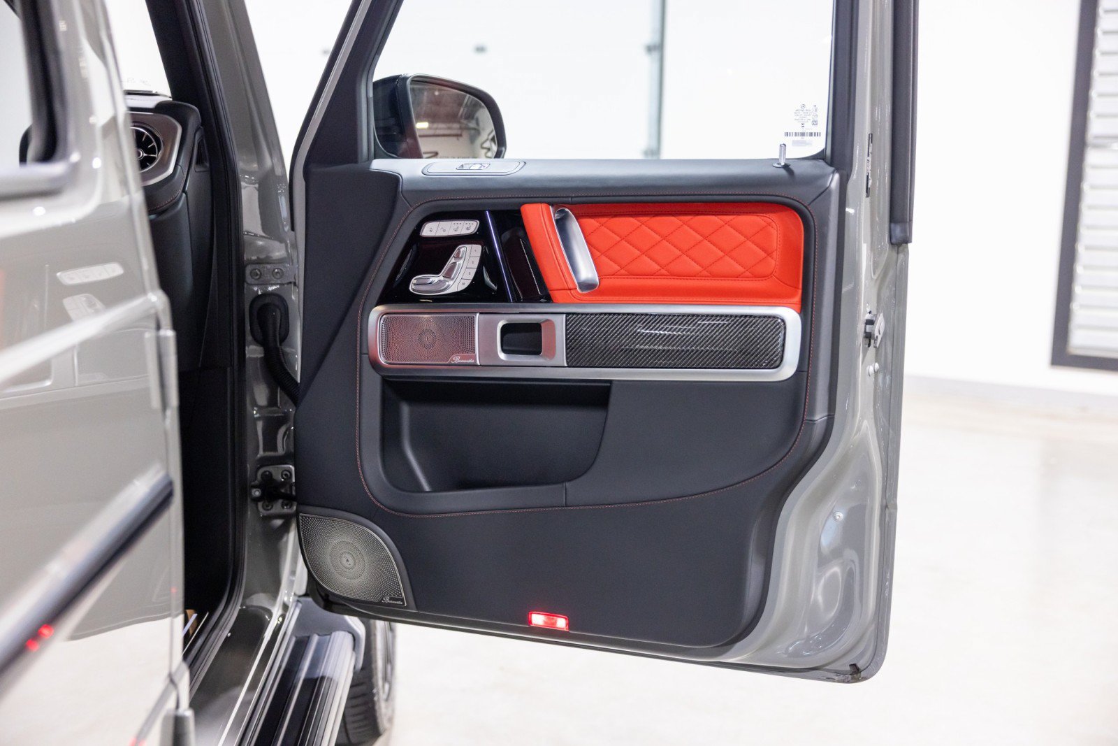 Used 2025 Mercedes-Benz G 63 AMG 4MATIC image 26