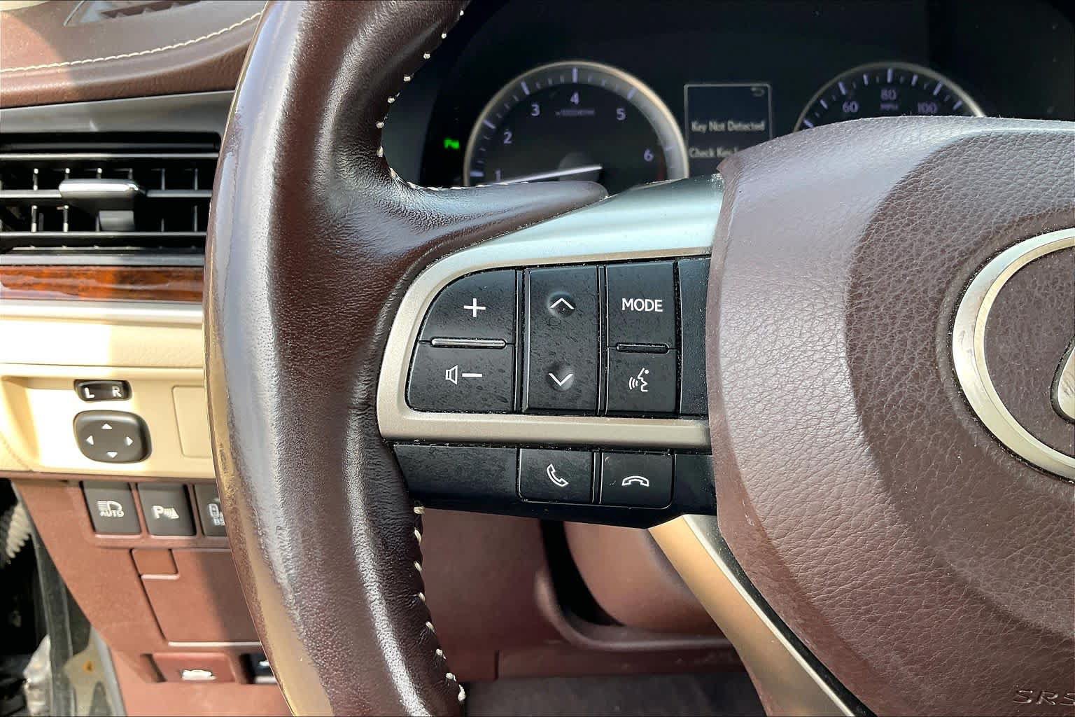 Used 2016 Lexus ES 350 w/ Ultra Luxury Package FWD image 21