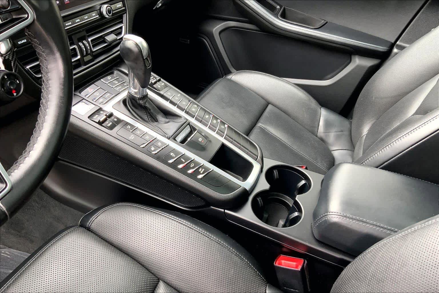 Used 2021 Porsche Macan GTS AWD/4WD image 15