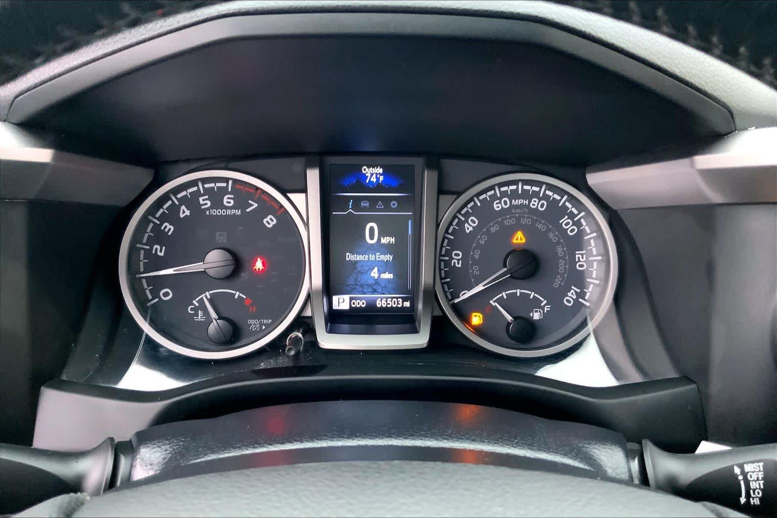 Used 2022 Toyota Tacoma SR5 RWD image 25